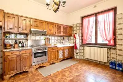 Villa in vendita, Via Fratelli Rosselli, Lograto