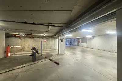 Box in vendita, Largo Marco Zanuso, Milano