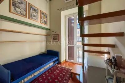Casa in vendita, Via Santa Lucia, Napoli