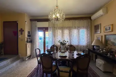 Villino a Schiera in vendita, Via Duca d'Aosta, San Giovanni la Punta