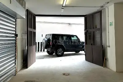 Box in vendita, Via delle Calasanziane, Roma