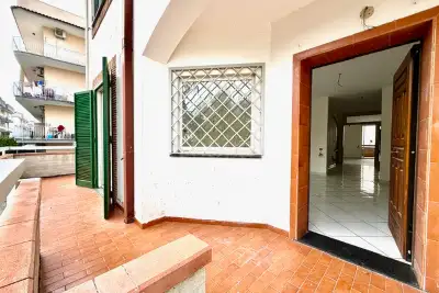 Villino a Schiera in vendita, Via Della Resistenza, Scafati