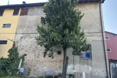 Magazzino in vendita, Via San Giorgio, Fenegrò