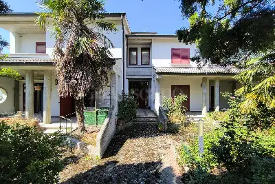 Villa Plurifamiliare in vendita, Via Paganica, L'Aquila