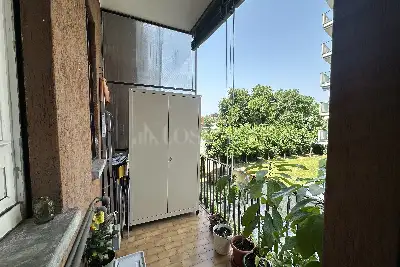 Casa in vendita, Via Lorenteggio, Milano