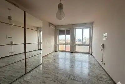 Casa in vendita, Via Loreto, Lissone