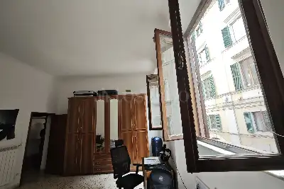 Casa in vendita, Via Camollia, Siena