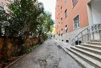 Laboratorio in vendita, Via Montepulciano, Roma