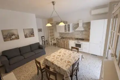 Casa in vendita, Via Gennaro Capuozzo, Napoli