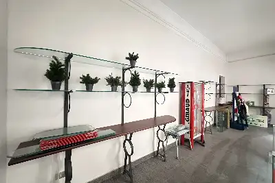 Negozio in affitto, Via Saccarelli 12, Torino