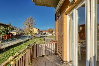 Casa in vendita, Via P. Bozzolo, Marchirolo