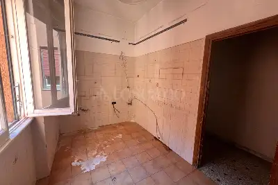 Casa in vendita, Via Piero Colonna, Roma