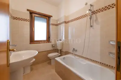 Casa in vendita, Via Cassia, Roma