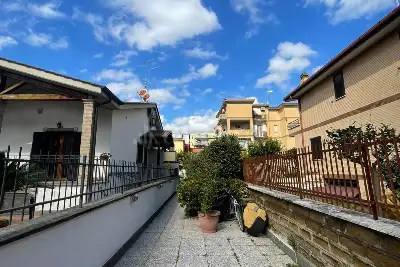 Villa Plurifamiliare in vendita, Via Pietro Benedetti, Roma