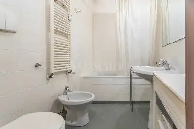 Loft in vendita, Viale Emilio Caldara, Milano