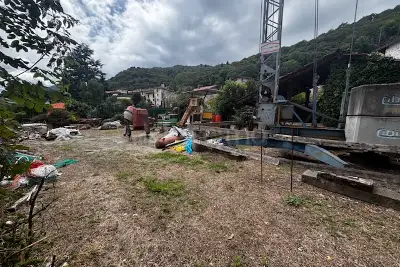 Casa Indipendente in vendita, Via Roma, Cuasso al Monte