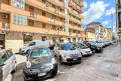 Negozio in vendita, Via Tempio 38, Sassari