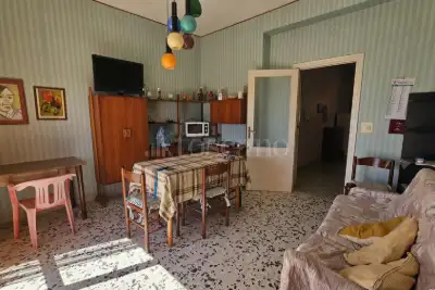 Casa in vendita, Via Lipsia, Pomezia