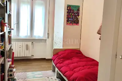 Casa in vendita, Via Stresa, Milano