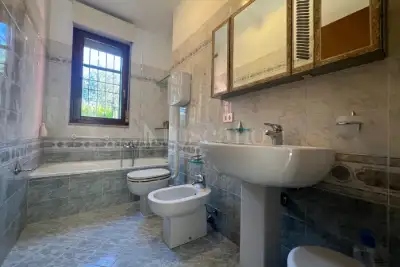 Casa in vendita, Via Montesuello, Desenzano del Garda