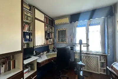 Casa in vendita, Via Sem Benelli, Milano