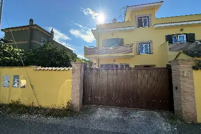 Villa Bifamiliare in vendita, Via Mario Aramu, Fiumicino