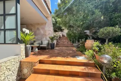Villa Bifamiliare in vendita, Via dei Carrubi, Quartu Sant'Elena