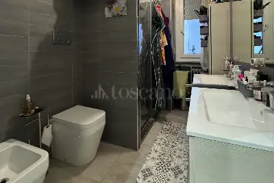 Casa in vendita, Via Solari, Milano