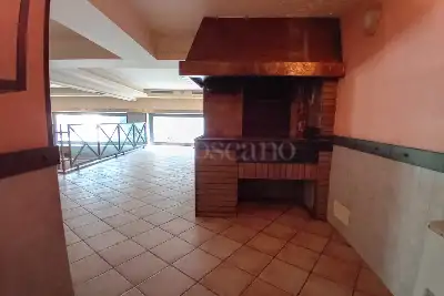 Negozio in affitto, Via Barberini, Roma