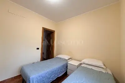 Villa in vendita, Via Giuseppe Lazzati, Roma