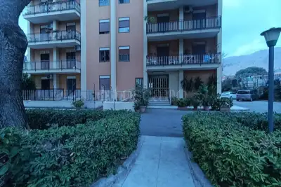 Casa in vendita, Viale Michelangelo, Palermo
