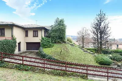 Villa in vendita, Via Al Ronco, Como