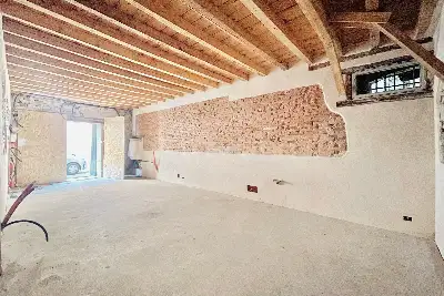Laboratorio in vendita, Via Trento, Brescia
