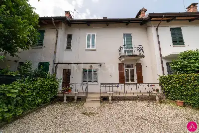 Villino a Schiera in vendita, Via Scipio Slataper, Udine