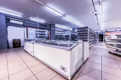 Negozio in vendita, Via Copernico 5, Olbia, Olbia