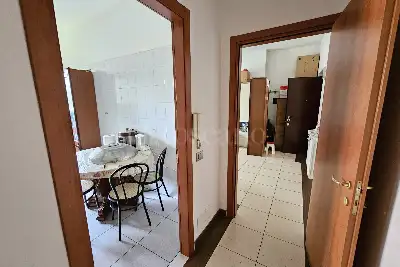 Casa in vendita, Via G. Cesare, Cantù