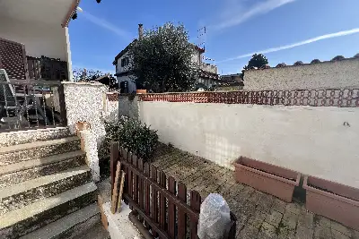 Villa Bifamiliare in vendita, Via delle Pinne, Fiumicino