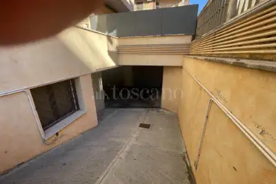 Box in vendita, Via Orazio, Pomezia