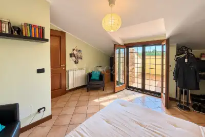 Villa Plurifamiliare in vendita, Via Giulio Venzi, Roma