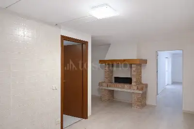 Casa in vendita, Via Cornale, Soiano del Lago