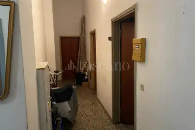 Negozio in affitto, Via Fiuggi, Milano