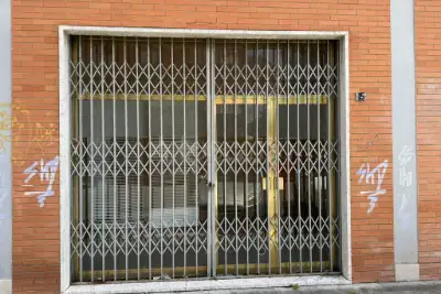 Negozio in vendita, Via Satrico, Latina