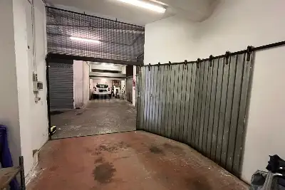 Box in vendita, Via Pontecorvo, Roma