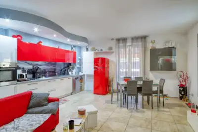 Casa in vendita, Via Taiana, Lavena Ponte Tresa