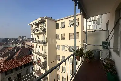 Casa in vendita, Via Loreto, Lissone