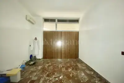 Negozio in vendita, Via Catania, Messina