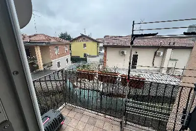 Casa in vendita, via Vittorio Locchi, Brescia