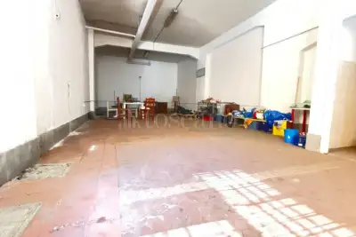 Magazzino in vendita, Via Valerio Publicola, Roma