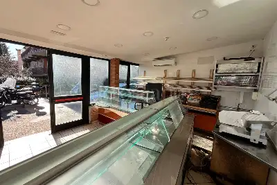 Negozio in vendita, Via di Grottarossa, Roma