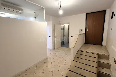 Ufficio in affitto, Via Sant'Adeodato, Cantù